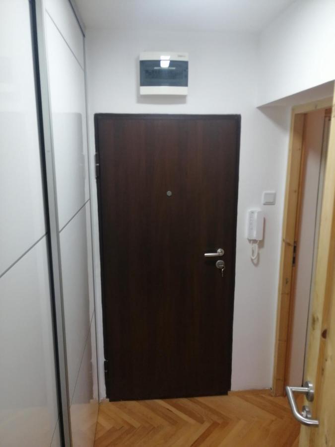 Small Modern Apartment With Parking Place SJJ Extérieur photo