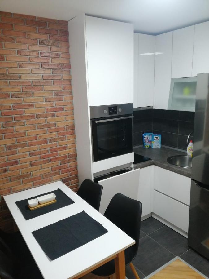 Small Modern Apartment With Parking Place SJJ Extérieur photo