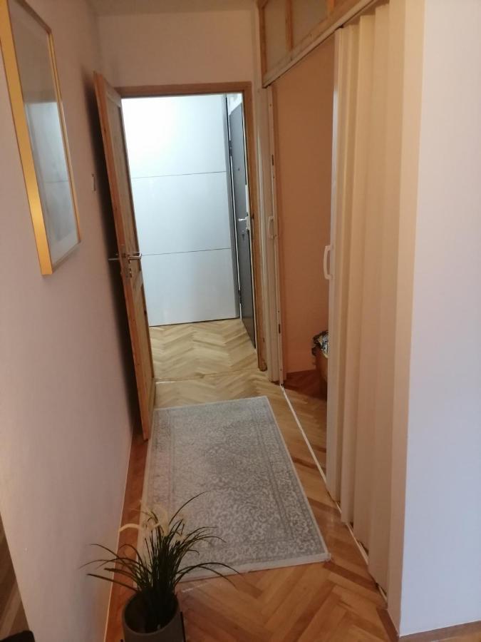 Small Modern Apartment With Parking Place SJJ Extérieur photo