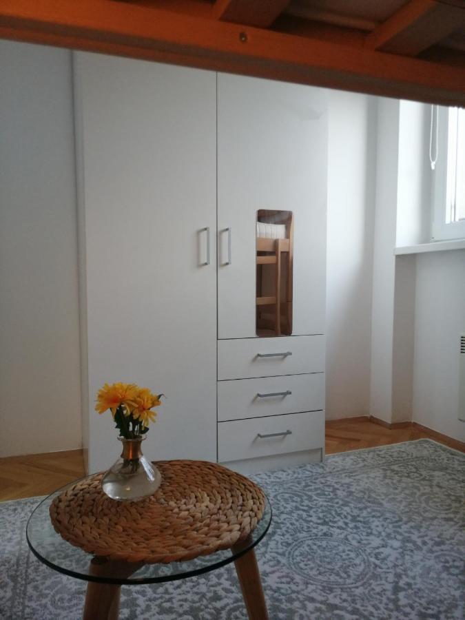 Small Modern Apartment With Parking Place SJJ Extérieur photo